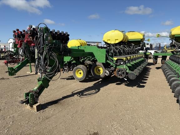 Image of John Deere DB44 equipment image 1