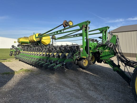 2010 John Deere DB88 Equipment Image0