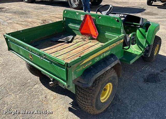 Image of John Deere Gator equipment image 4