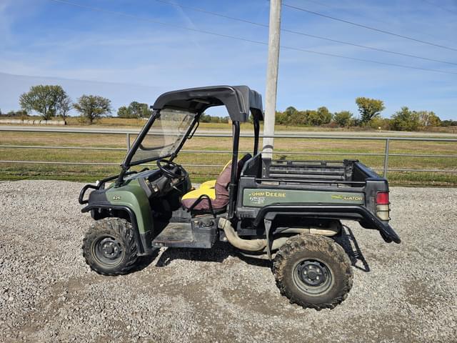 Image of John Deere Gator XUV 825i equipment image 2