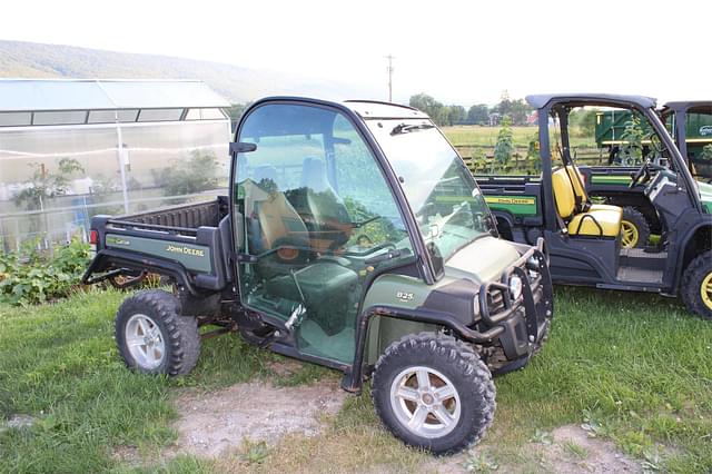 Image of John Deere Gator XUV 825i equipment image 2