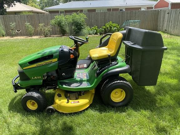 Image of John Deere LA135 equipment image 2