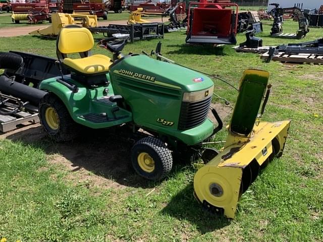 Image of John Deere LX277 equipment image 2