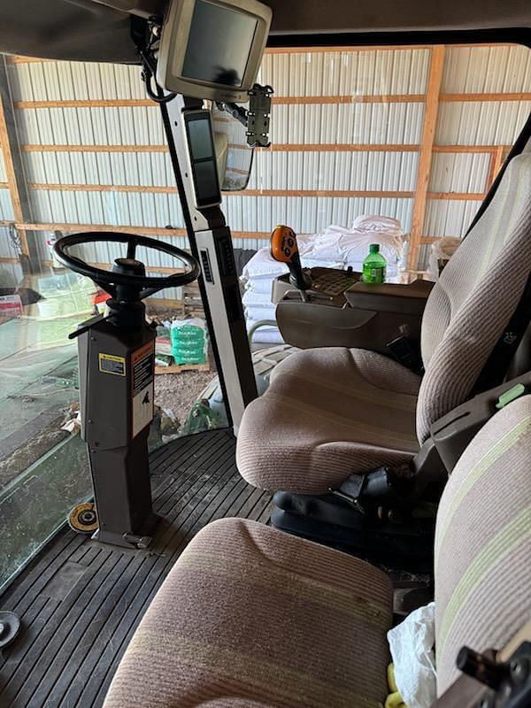 Image of John Deere R450 equipment image 2