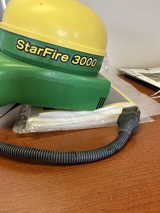 Image of John Deere StarFire 3000 Primary Image