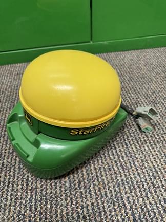 Image of John Deere StarFire 3000 Primary image