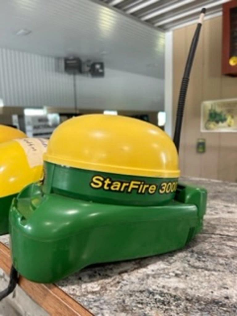 Image of John Deere StarFire 3000 Primary Image