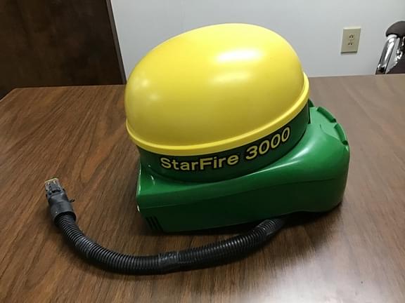 Image of John Deere StarFire 3000 Primary image