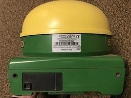 Image of John Deere StarFire 3000 equipment image 4