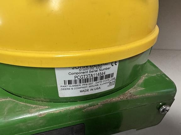 Image of John Deere StarFire 3000 Image 1