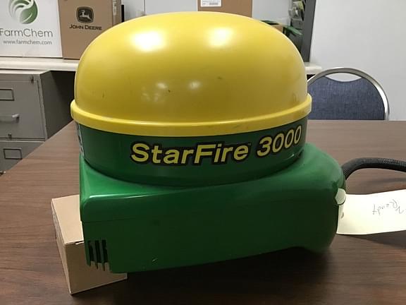 Image of John Deere StarFire 3000 Primary image