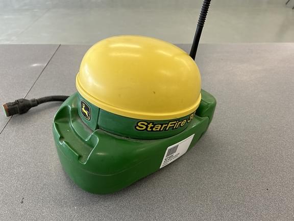 Image of John Deere StarFire 3000 Image 0