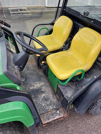 Image of John Deere Gator TH 6x4 equipment image 4