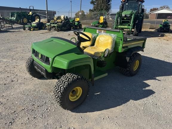 Image of John Deere Gator TS 4x2 equipment image 2