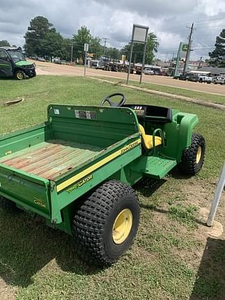 Image of John Deere Gator TS 4x2 equipment image 1