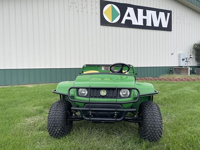 Image of John Deere Gator TS 4x2 equipment image 4