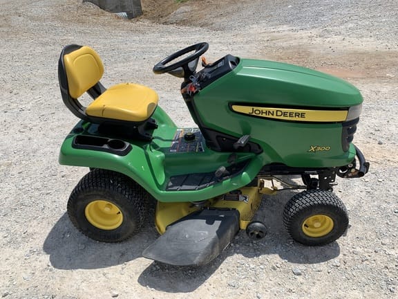 Main image John Deere X300