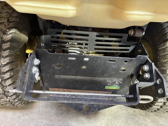 Image of John Deere X300 equipment image 3