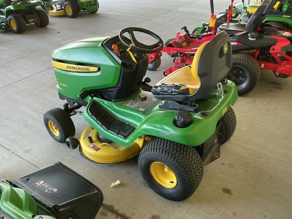 Image of John Deere X300 equipment image 2