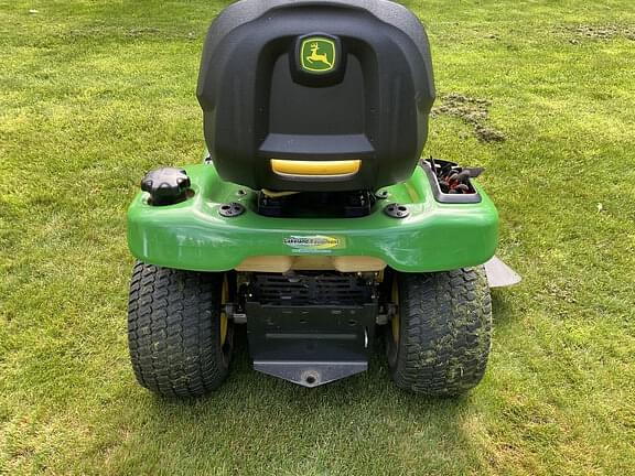 Image of John Deere X300 equipment image 3