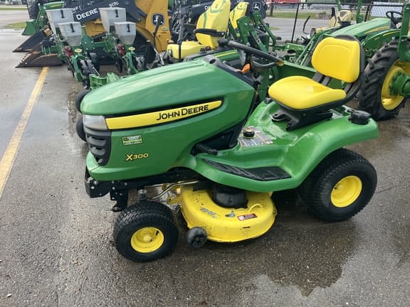 Image of John Deere X300 equipment image 1
