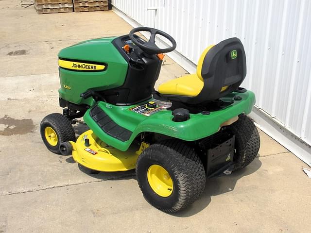 Image of John Deere X300 equipment image 3