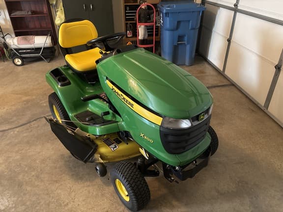 Image of John Deere X300 Primary image
