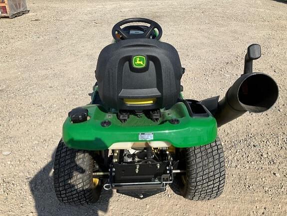 Image of John Deere X304 equipment image 3