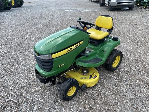 Image of John Deere X304 Primary image