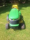 2010 John Deere X304 Image