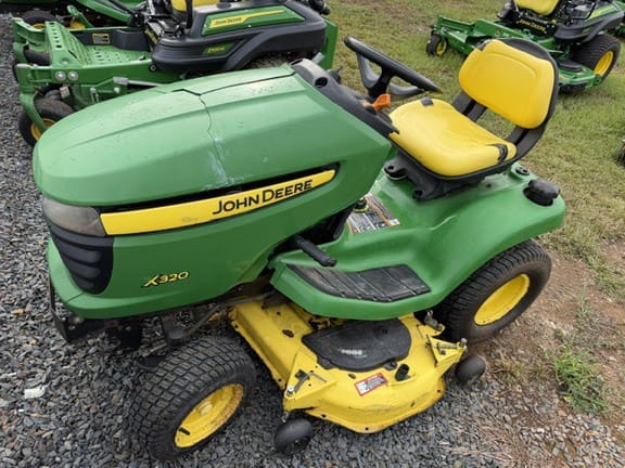 2010 John Deere X320 Equipment Image0