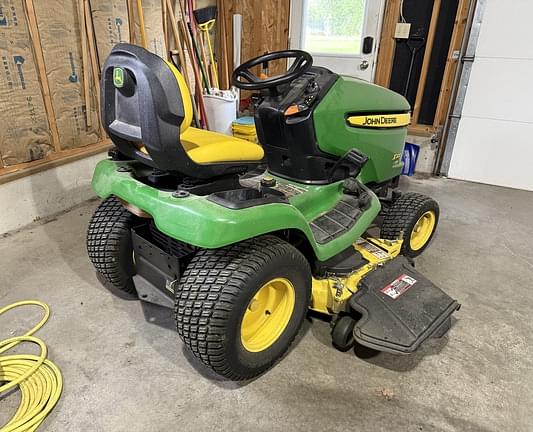 Image of John Deere X320 equipment image 4