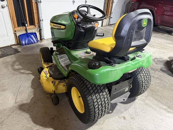 Image of John Deere X320 equipment image 3