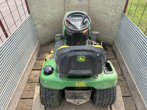 Image of John Deere X320 equipment image 1