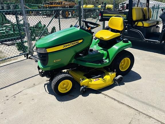 Image of John Deere X320 equipment image 1