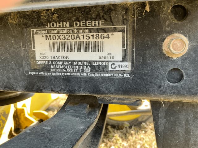 Image of John Deere X320 equipment image 4