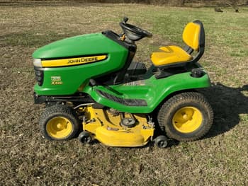 2010 John Deere X320 Equipment Image0