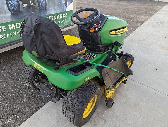 Image of John Deere X324 equipment image 1