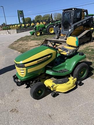 2010 John Deere X324 Equipment Image0