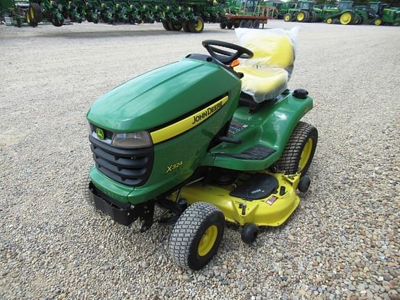 Image of John Deere X324 equipment image 2