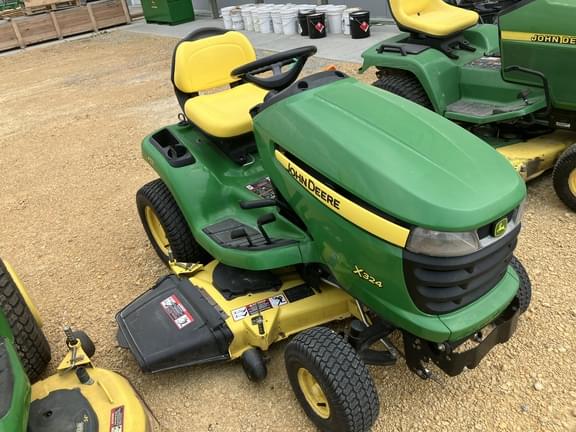 Image of John Deere X324 equipment image 1