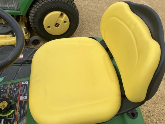 Image of John Deere X324 equipment image 4