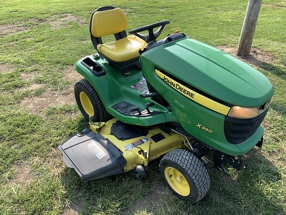 Image of John Deere X340 equipment image 2