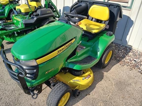 Image of John Deere X360 equipment image 3