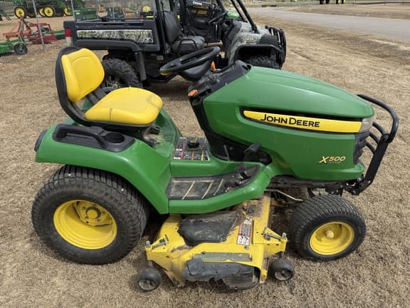 Image of John Deere X500 equipment image 1