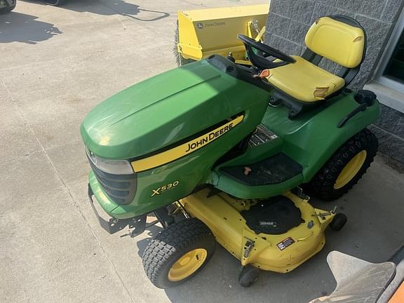 2010 John Deere X530 Equipment Image0