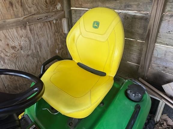 Image of John Deere X530 equipment image 4