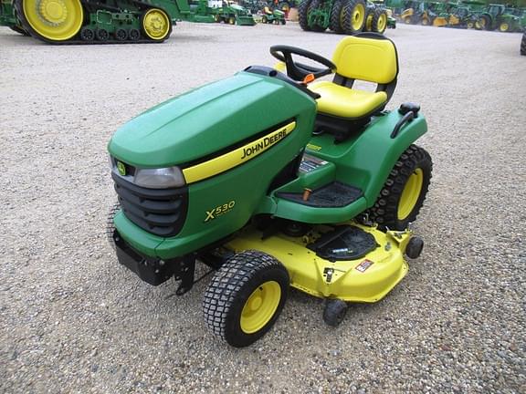 Image of John Deere X530 equipment image 3