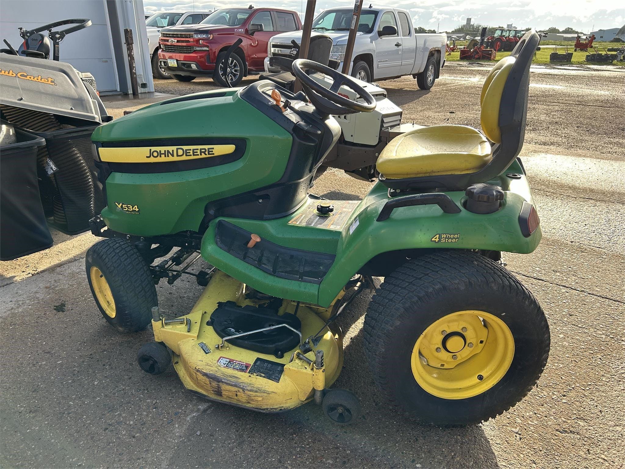 2010 John Deere X534 Equipment Image0