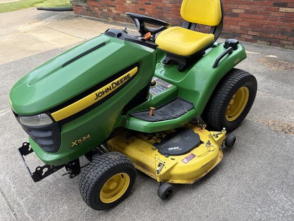 Image of John Deere X534 equipment image 2